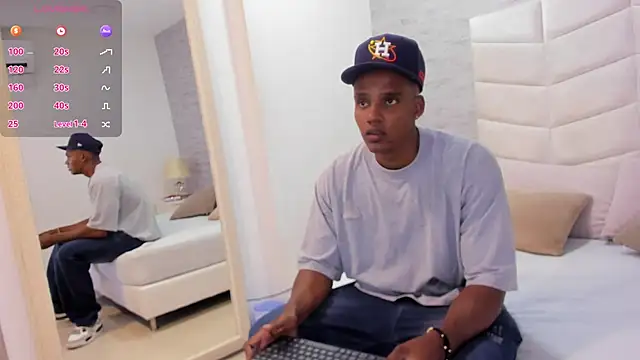 Snapshot of jax_black chatting on 11.25.25 jax black online show from 11.25.25