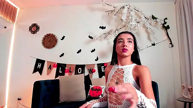 Snapshot of cloe_taylor__ chatting on 10.23.25 cloe taylor online show from 10.23.25