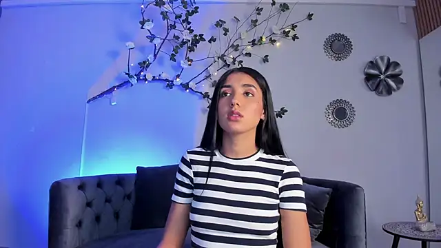 Snapshot of cloe_taylor__ chatting on 11.03.25 cloe taylor online show from 11.03.25