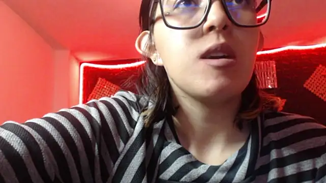 cristal hills 19 online show from 03.14.26