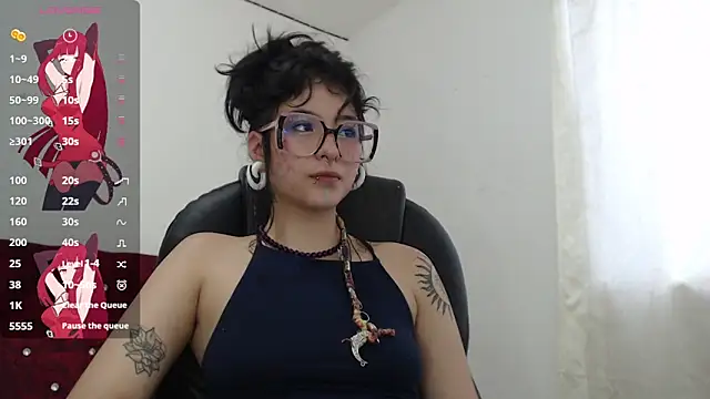 Lia Carter  online show from 02.28.26