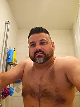 Roddog18 online show from 12.20.25