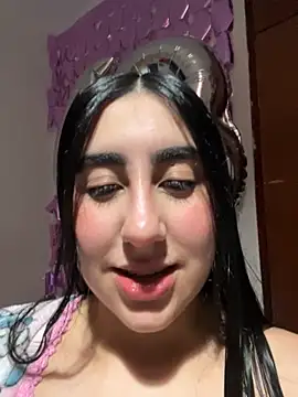 Snapshot of Miichii chatting on 10.31.25 Miichii online show from 10.31.25