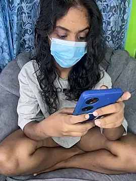 SukiyamaAsia online show from 11.30.25