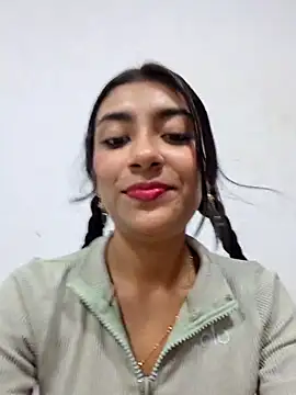 Snapshot of Sweed-virgin-pussy chatting on 07.11.26 Sweed-virgin-pussy online show from 07.11.26