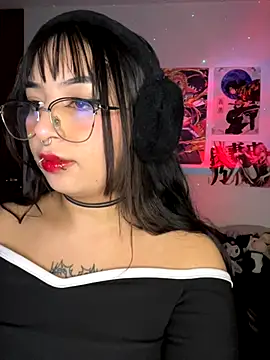 Hinatamoon  online show from 10.10.25