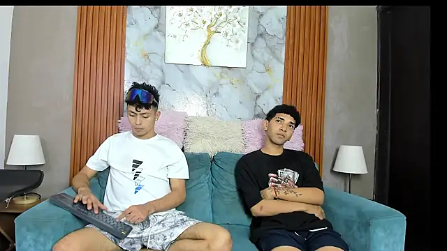 VERY HOT GUYS online show from 06.12.26