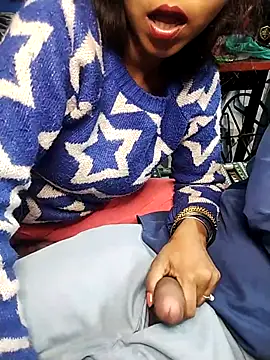 Snapshot of sanamarmaan chatting on 11.29.25 sanamarmaan online show from 11.29.25