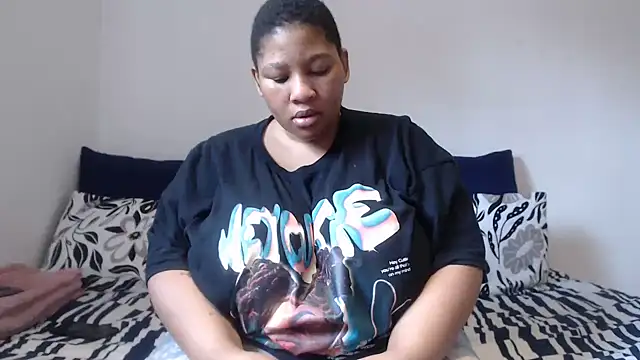 Snapshot of PIXIEBITCHXXX26 chatting on 11.16.25 PIXIEBITCHXXX26 online show from 11.16.25