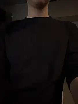 Snapshot of LiamMyst chatting on 10.20.25 LiamMyst online show from 10.20.25