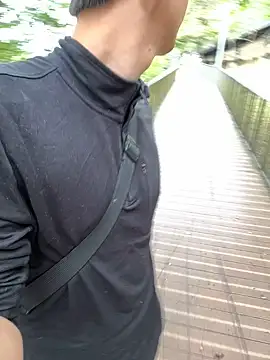 Snapshot of LiamMyst chatting on 12.05.25 LiamMyst online show from 12.05.25