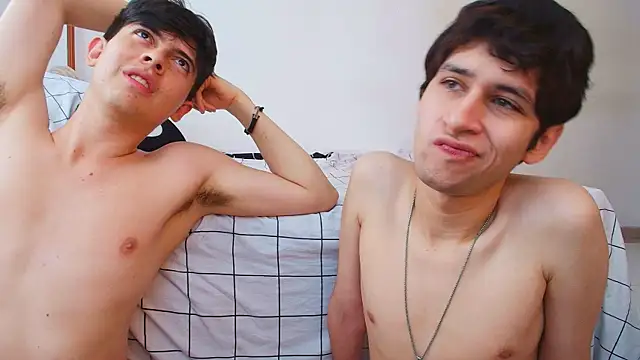 Snapshot of LiamMyst chatting on 12.21.25 LiamMyst online show from 12.21.25