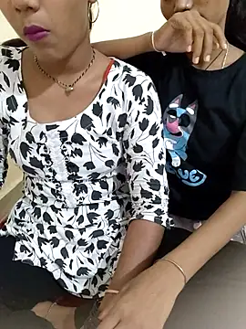 Unique girls90 online show from 10.23.25