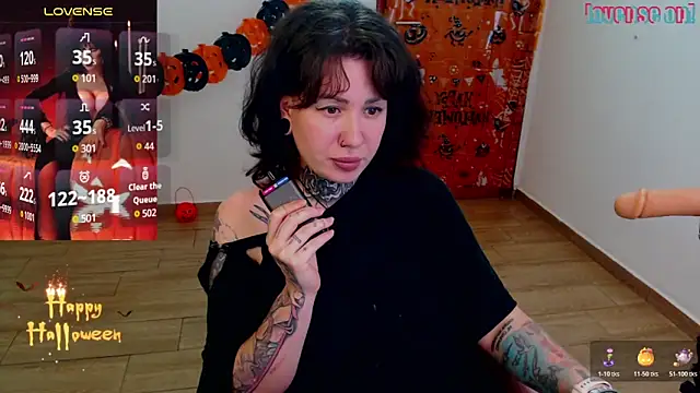 Snapshot of Senorita__Dakota chatting on 10.18.25 Senorita  Dakota online show from 10.18.25