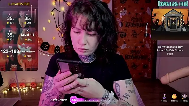 Snapshot of Senorita__Dakota chatting on 10.22.25 Senorita  Dakota online show from 10.22.25