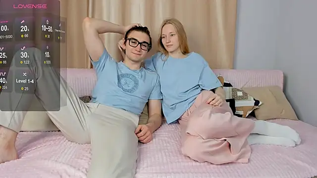 Snapshot of LoversFire chatting on 10.11.25 LoversFire online show from 10.11.25