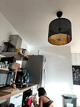 Snapshot of LaPetiteKim chatting on 11.10.25 LaPetiteKim online show from 11.10.25