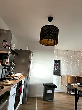 Snapshot of LaPetiteKim chatting on 11.17.25 LaPetiteKim online show from 11.17.25