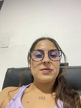 Snapshot of mia_fox4 chatting on 03.11.26 mia fox4 online show from 03.11.26