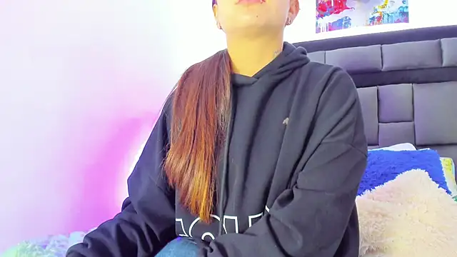 Snapshot of mia_fox4 chatting on 03.13.26 mia fox4 online show from 03.13.26