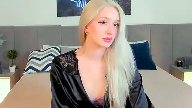 SugarWhisper online show from 11.21.25