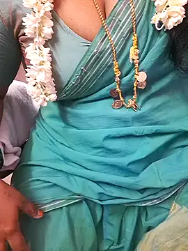 Snapshot of Tamil_Ammani chatting on 05.06.26 Tamil Ammani online show from 05.06.26