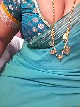 Snapshot of Tamil_Ammani chatting on 05.31.26 Tamil Ammani online show from 05.31.26