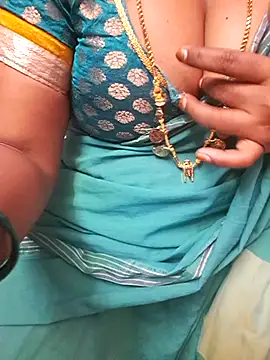 Snapshot of Tamil_Ammani chatting on 05.31.26 Tamil Ammani online show from 05.31.26