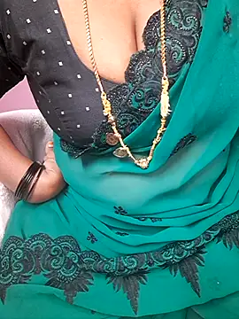 Snapshot of Tamil_Ammani chatting on 06.05.26 Tamil Ammani online show from 06.05.26