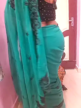 Snapshot of Tamil_Ammani chatting on 06.05.26 Tamil Ammani online show from 06.05.26