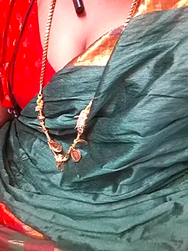 Snapshot of Tamil_Ammani chatting on 07.20.26 Tamil Ammani online show from 07.20.26