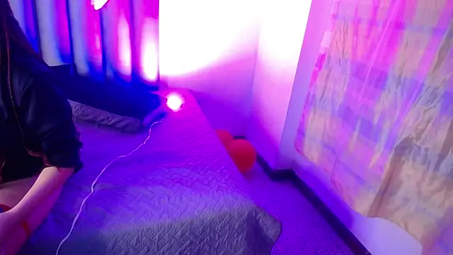 juliana-97 online show from 10.26.25