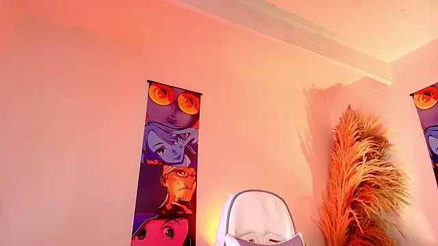 Bennuluspeach  online show from 05.08.26