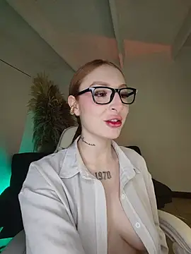Bennuluspeach  online show from 07.17.26