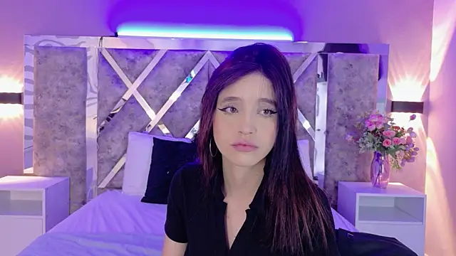 MeganR  online show from 07.25.26