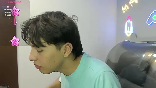 Snapshot of StiwenTwink chatting on 01.09.26 StiwenTwink online show from 01.09.26