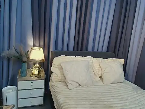 Kaydee Callix online show from 10.07.25