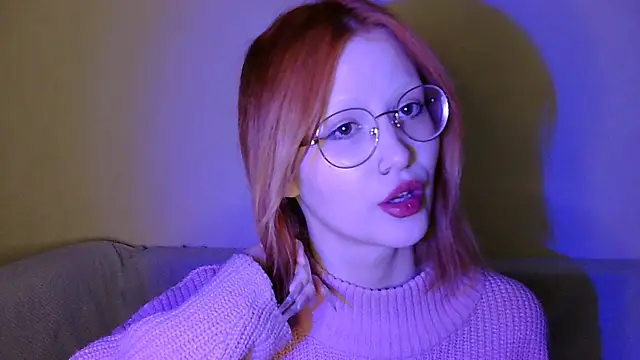 Snapshot of Nyra_Thira chatting on 10.23.25 Nyra Thira online show from 10.23.25