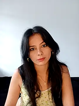 SaraMistick online show from 10.08.25