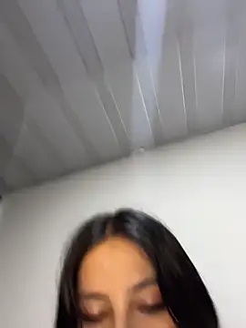 SaraMistick online show from 11.14.25