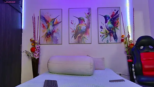 Snapshot of Moon_celeste chatting on 03.14.26 Moon celeste online show from 03.14.26