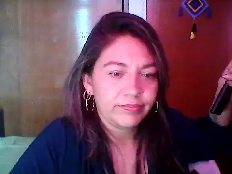 Snapshot of XxAntonellaxxx chatting on 12.15.25 XxAntonellaxxx online show from 12.15.25