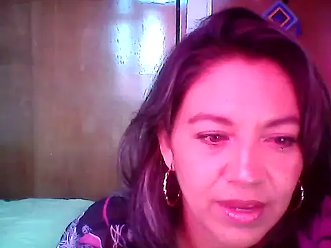 Snapshot of XxAntonellaxxx chatting on 12.18.25 XxAntonellaxxx online show from 12.18.25