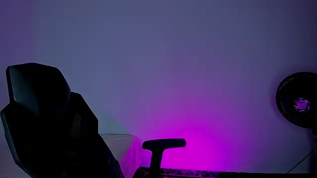 sweet charm  online show from 12.21.25