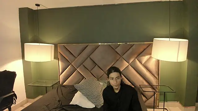 Snapshot of Dickie_Dicking chatting on 11.08.25 Dickie Dicking online show from 11.08.25