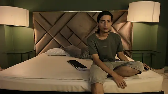 Snapshot of Dickie_Dicking chatting on 11.11.25 Dickie Dicking online show from 11.11.25