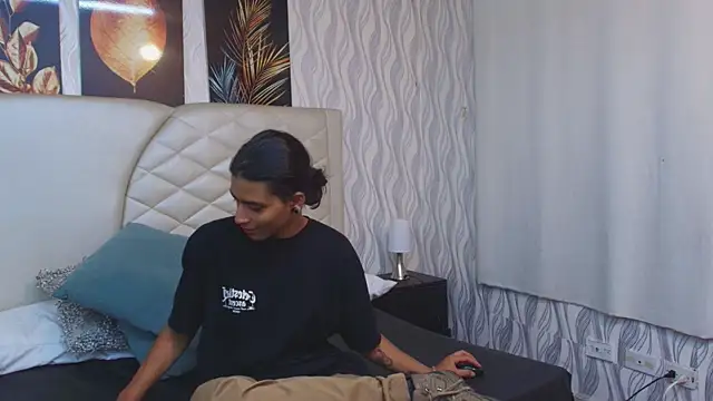 Snapshot of Dickie_Dicking chatting on 11.13.25 Dickie Dicking online show from 11.13.25