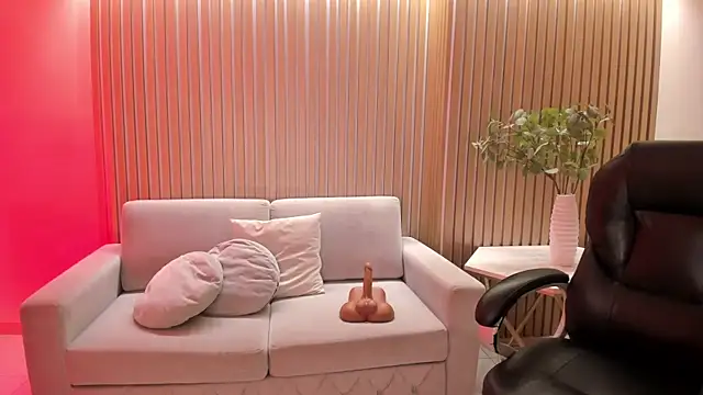 KylieJenkins online show from 08.02.26