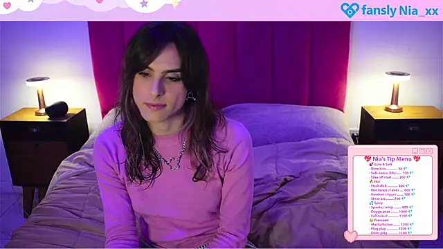 estrogen nia online show from 10.02.25
