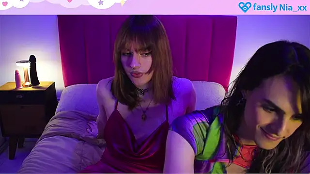 estrogen nia online show from 10.09.25